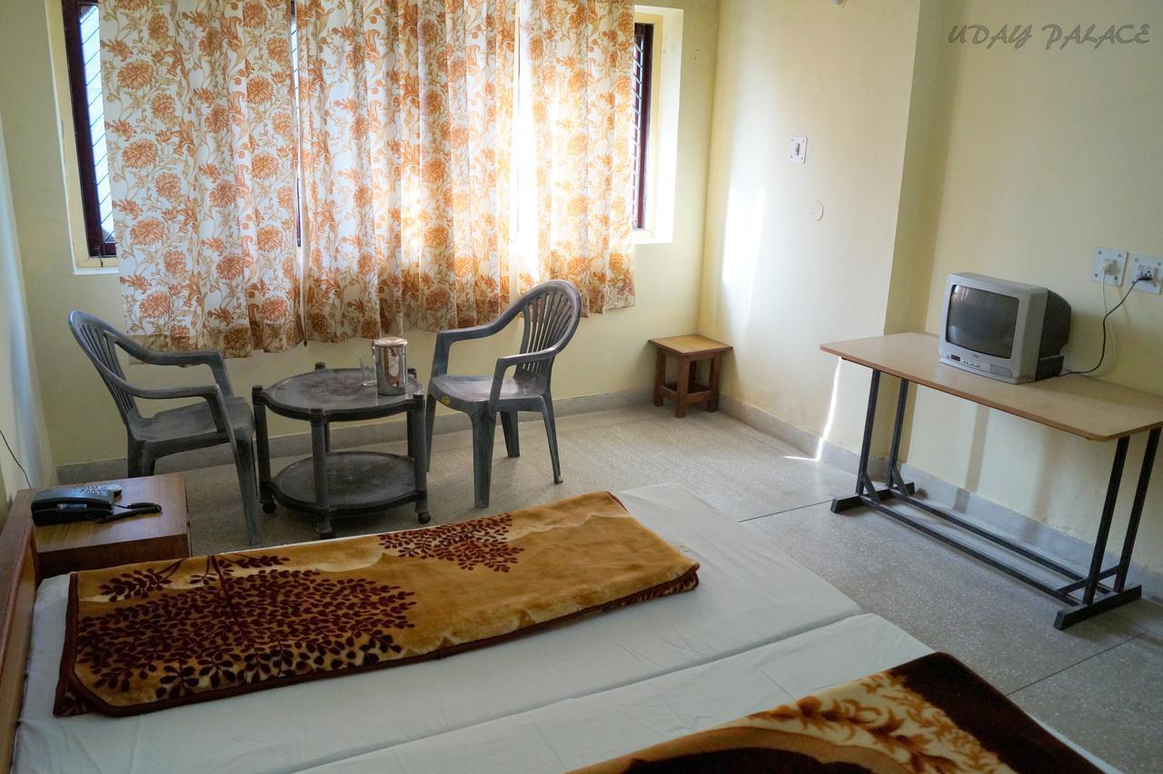 Hotel Uday Palace Pipalkoti Ngoại thất bức ảnh