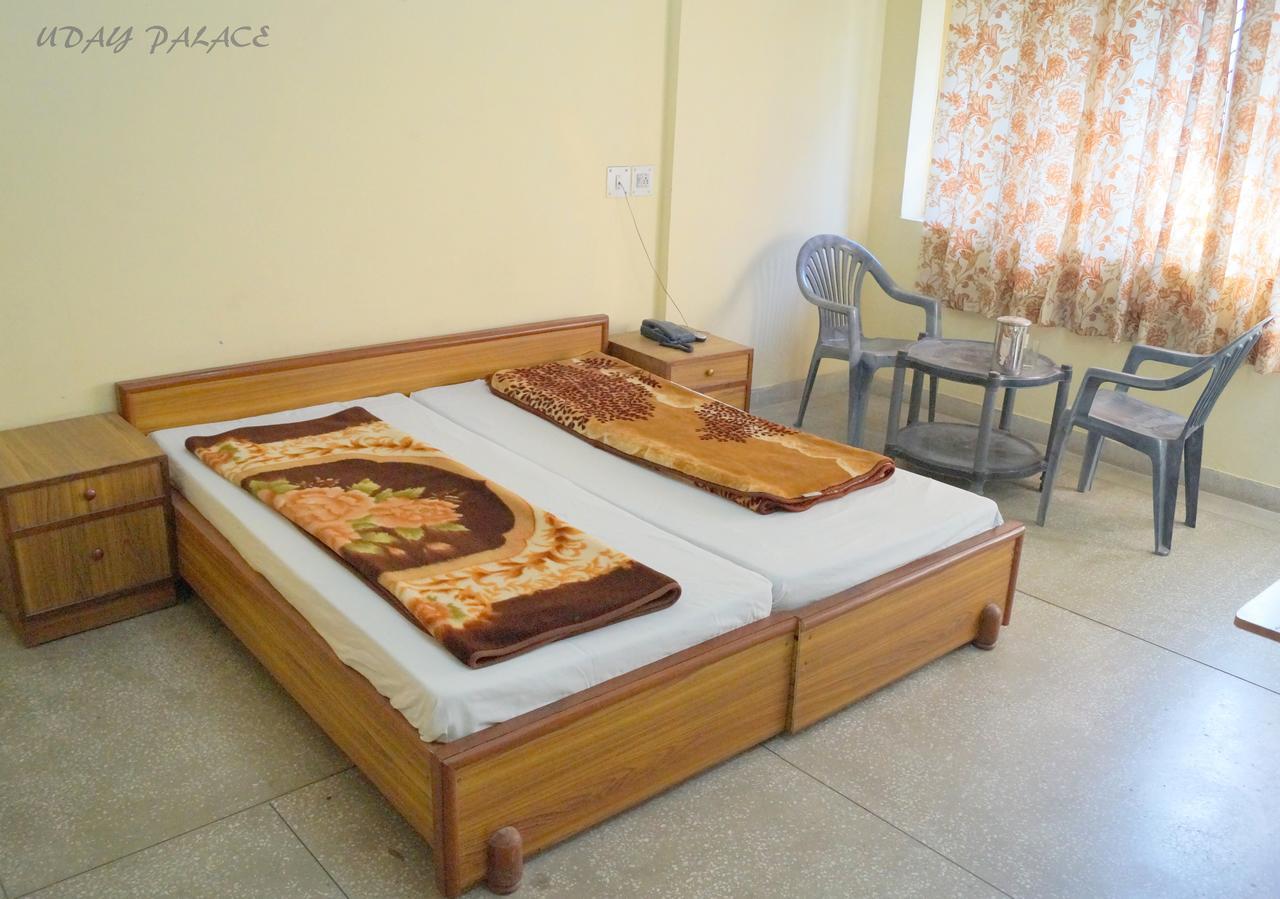 Hotel Uday Palace Pipalkoti Ngoại thất bức ảnh